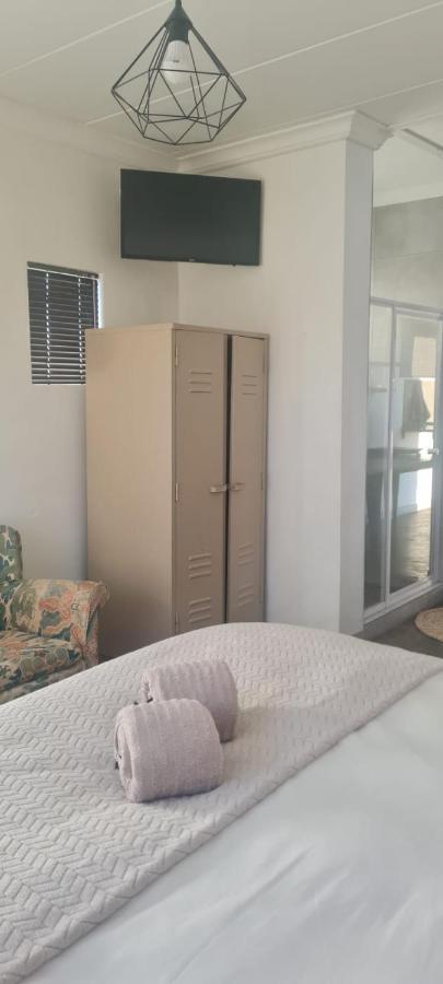 Dewdrop Farm Stay Ermelo Dış mekan fotoğraf